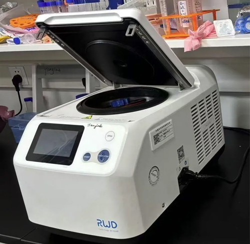 揭示细胞外排磷酸盐机制，探索人体磷酸盐转运深层机密——Nature一作颜芮